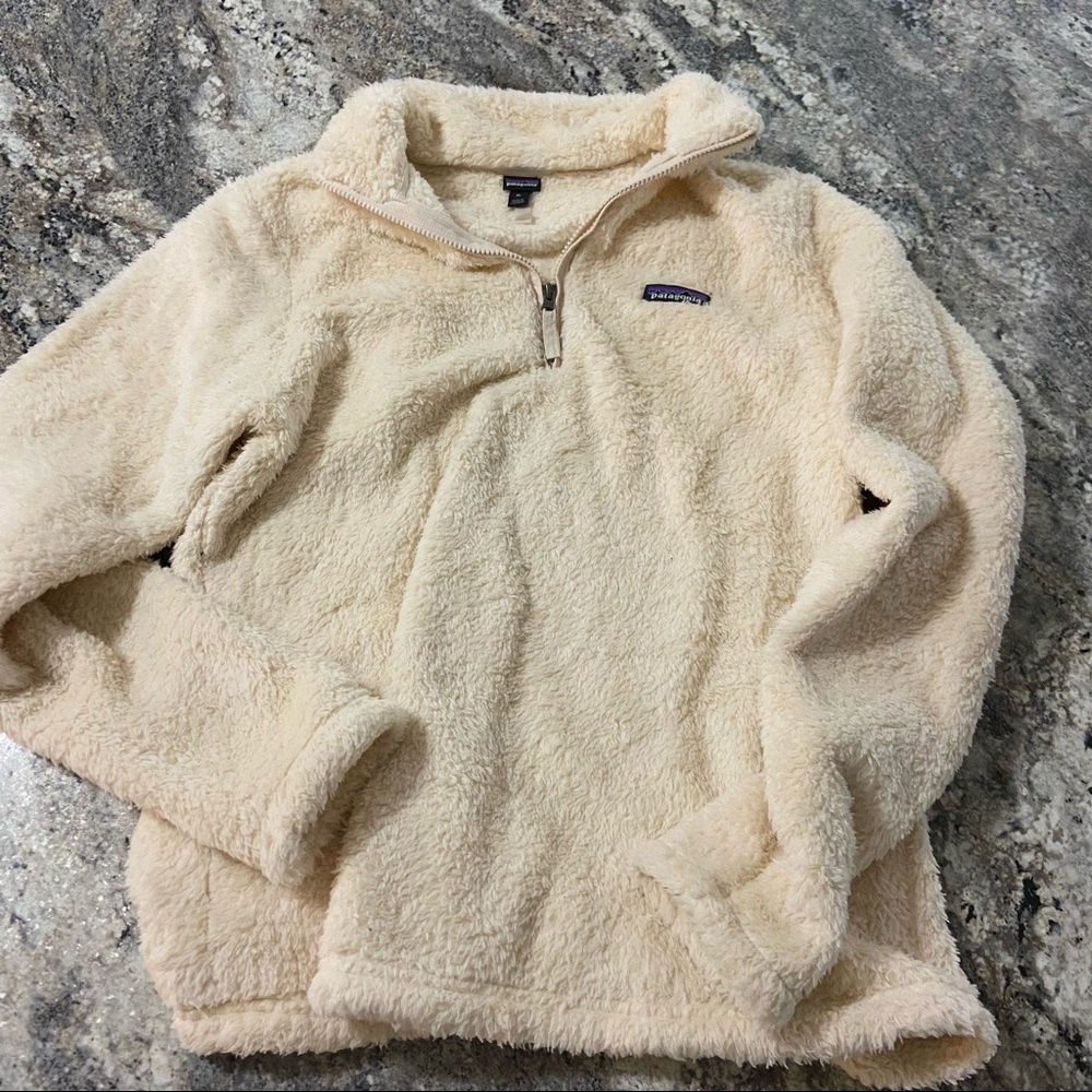 Patagonia quarter zip pullover